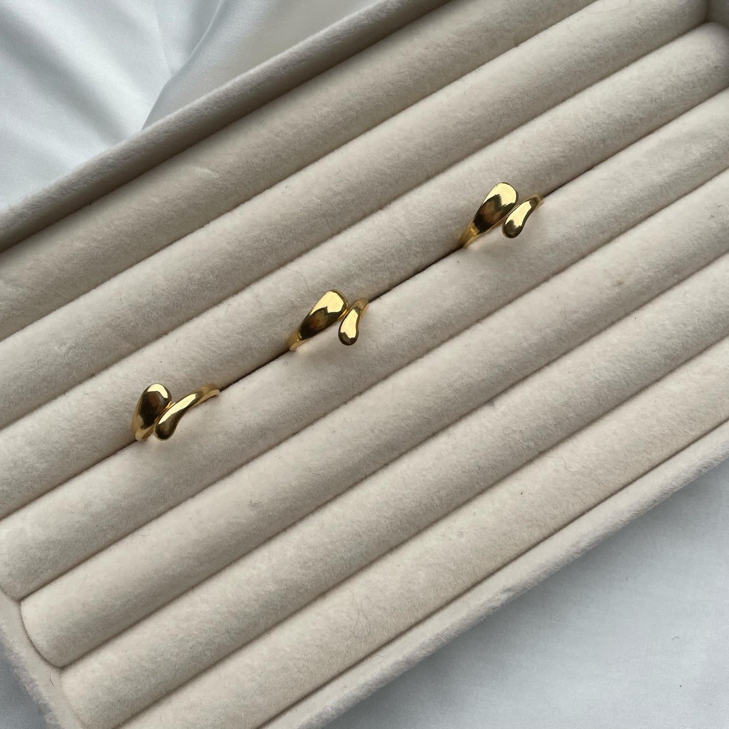 Bella ring