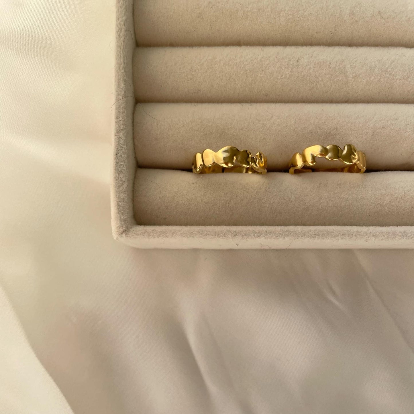 Viola ring
